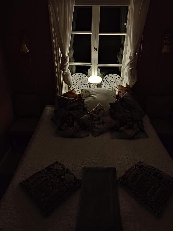 Apartamento Den Unika Sekelskiftsvaningen. Norrtälje Exterior foto